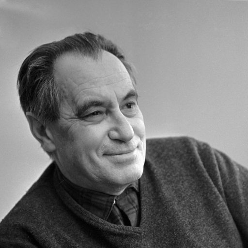 Távolban egy fehér vitorla (Szikra)