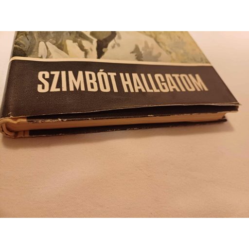 Szimbót hallgatom
